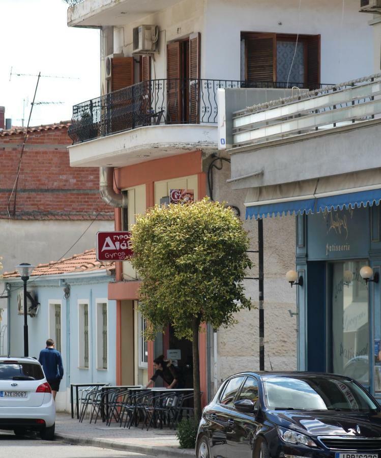 The Balcony Of Meteora The Center Of Kalabaka Apartamento Exterior foto