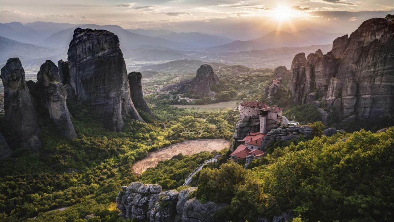 The Balcony Of Meteora The Center Of Kalabaka Apartamento Exterior foto